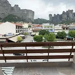 Meteora Gold And Glass Penzion
