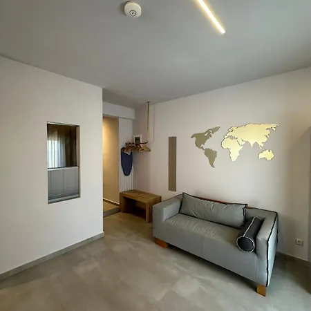 Meteora Gold And Glass 게스트하우스 4*