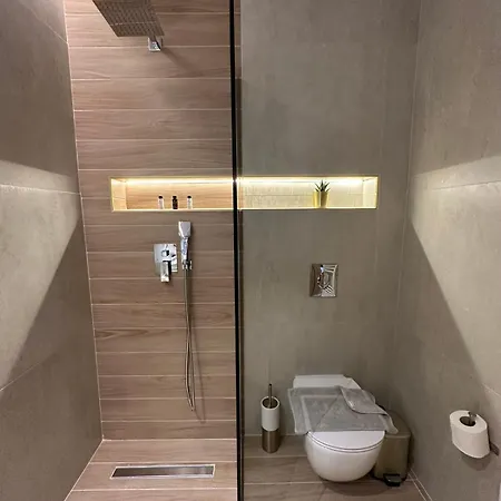 Meteora Gold And Glass 게스트하우스 4*