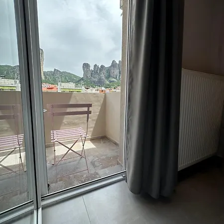 Meteora Gold And Glass 4*