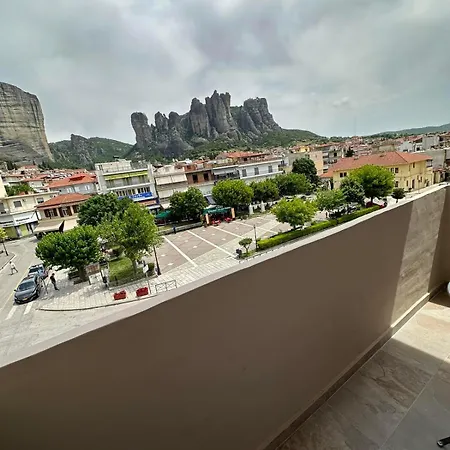 Meteora Gold And Glass