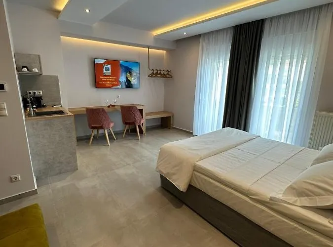 Meteora Gold And Glass