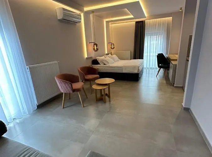 Meteora Gold And Glass 4*