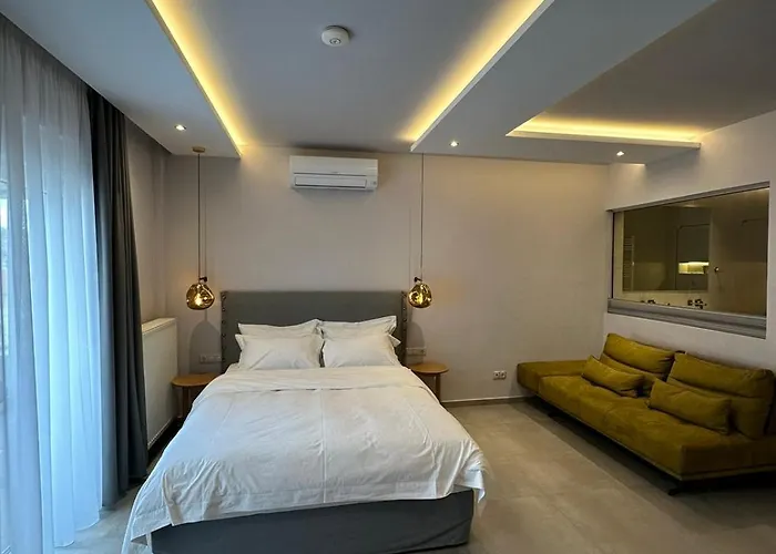 Meteora Gold And Glass