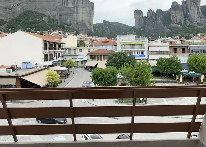 Meteora Gold And Glass Gasthuis