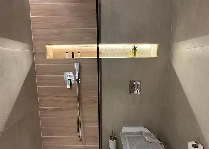 Meteora Gold And Glass Gasthuis 4*