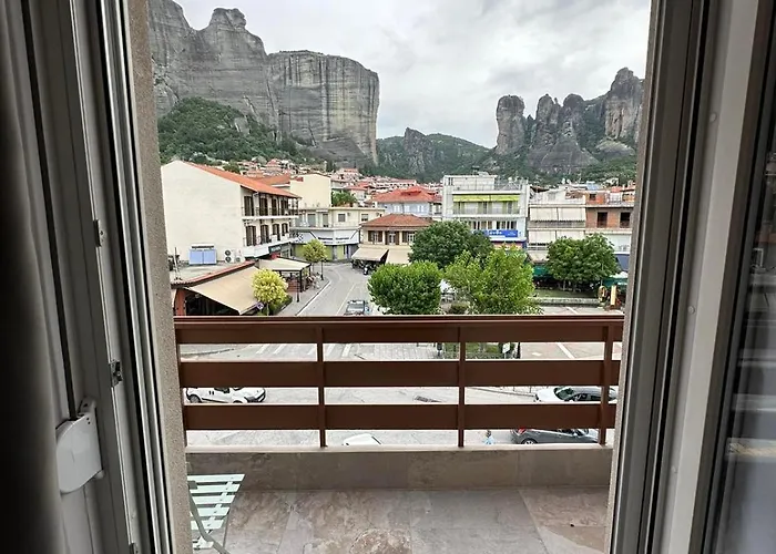 Meteora Gold And Glass Guest house 4*