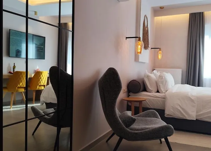 Meteora Gold And Glass